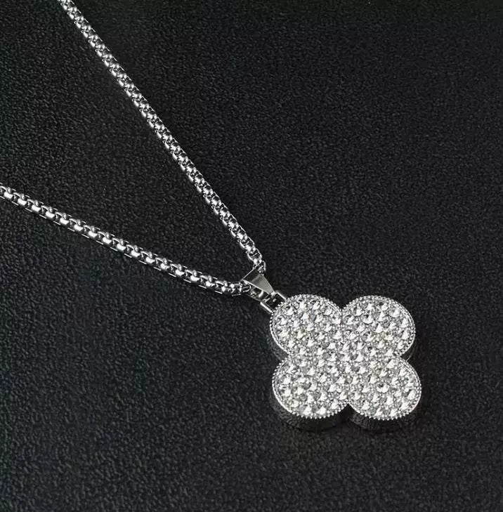 CleefLux™ Diamond Clover Necklace