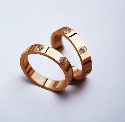 CleefLux™ Love Ring