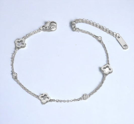 CleefLux™ Mini Heart Bracelet